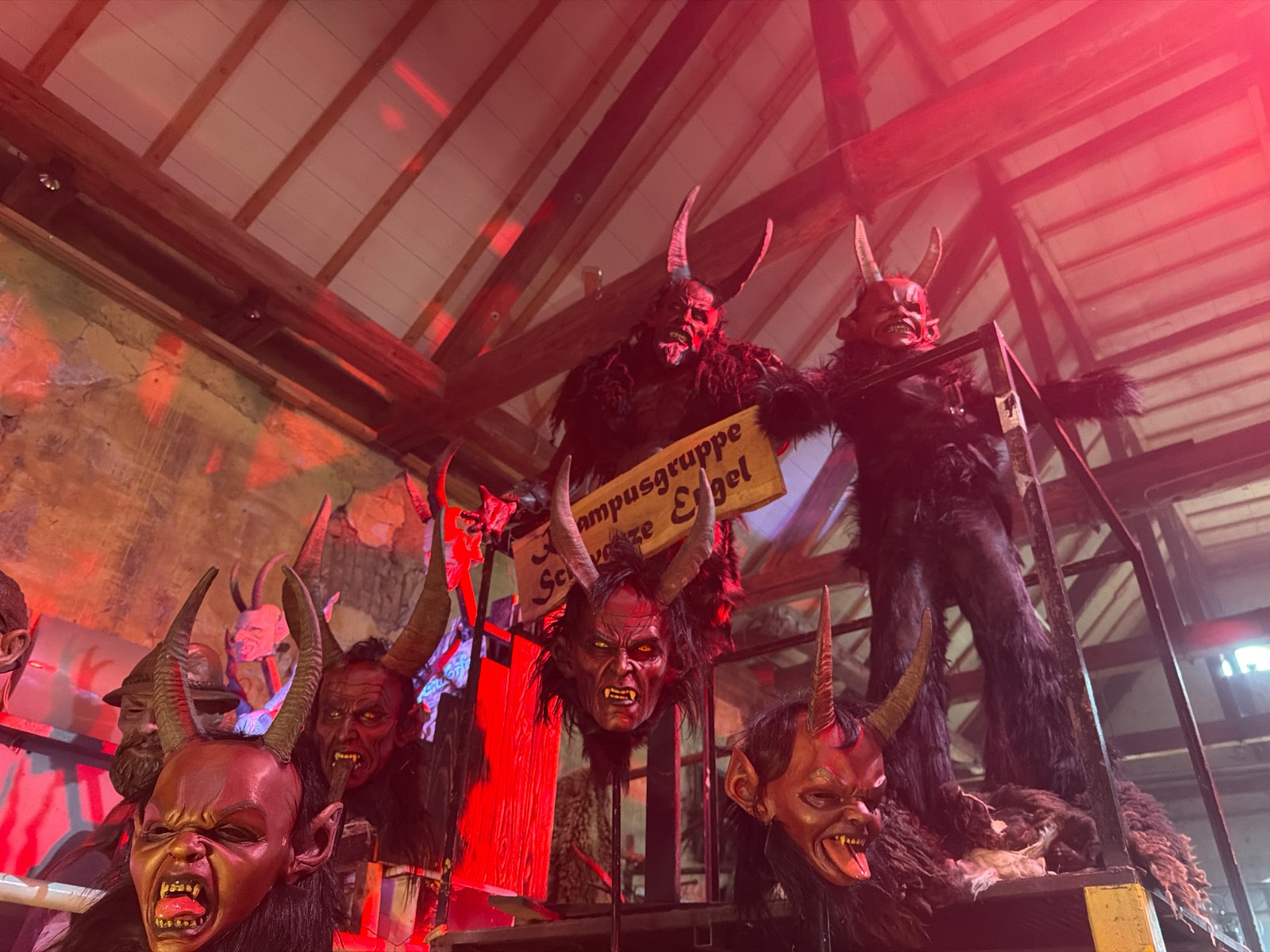 Krampusgruppe Schwarze Engel